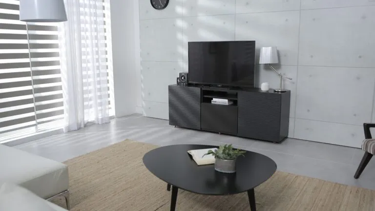 Idei de Decorare a Casei cu Buget Redus Perdele si draperii de la Casa Deco Logistics: Alegerea perfecta pentru stil si calitate