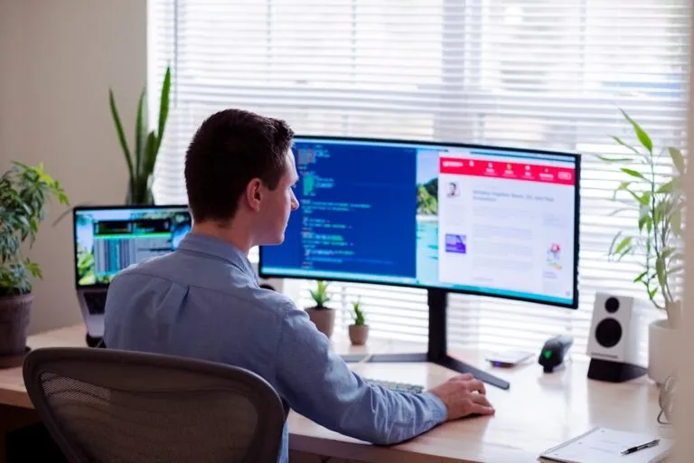 Cum să îți amenajezi casa astfel încât să îți crești productivitatea și confortul Photo Home office
