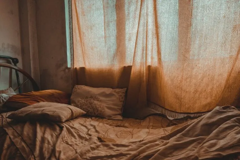 Cum să îți transformi dormitorul într-un loc de relaxare perfect Photo Cozy bedroom