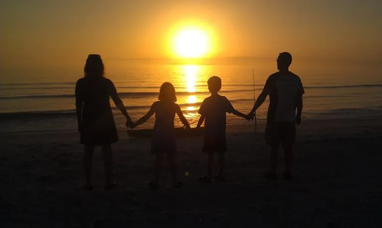 Photo "How to build a family relationship based on support and trust"