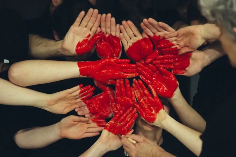 Ghidul complet pentru înțelegerea nevoilor emoționale ale partenerului Photo Emotional support