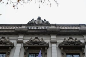 Photo ascultă activ