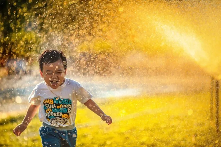 De ce „puțin ajutor” crește fericirea Photo happiness