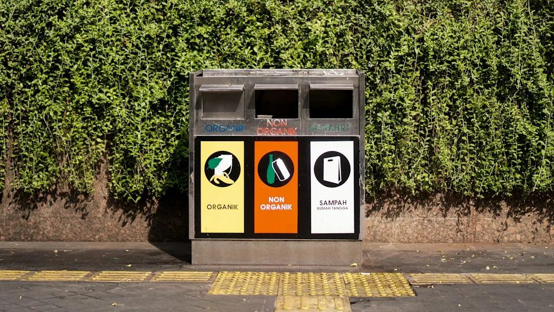 Photo recycling guide infographic